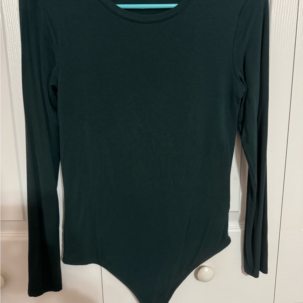 Express Dark Green Long Sleeve Crew Neck Bodysuit – Size Small